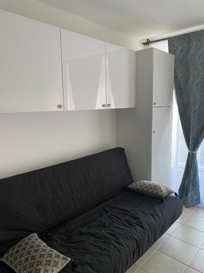 Joli Studio Neuf Av Terrasse A 50 M De La Mer Et Gare 로퀴에브륀캡마르탱 외부 사진