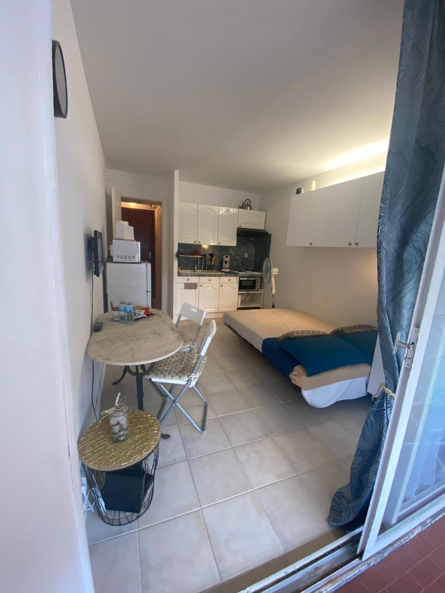 Joli Studio Neuf Av Terrasse A 50 M De La Mer Et Gare 로퀴에브륀캡마르탱 외부 사진